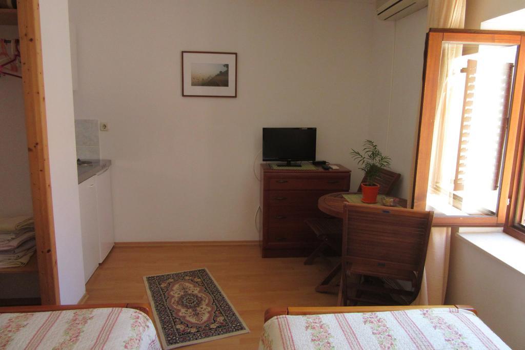 Dobra Apartments Трогир Экстерьер фото