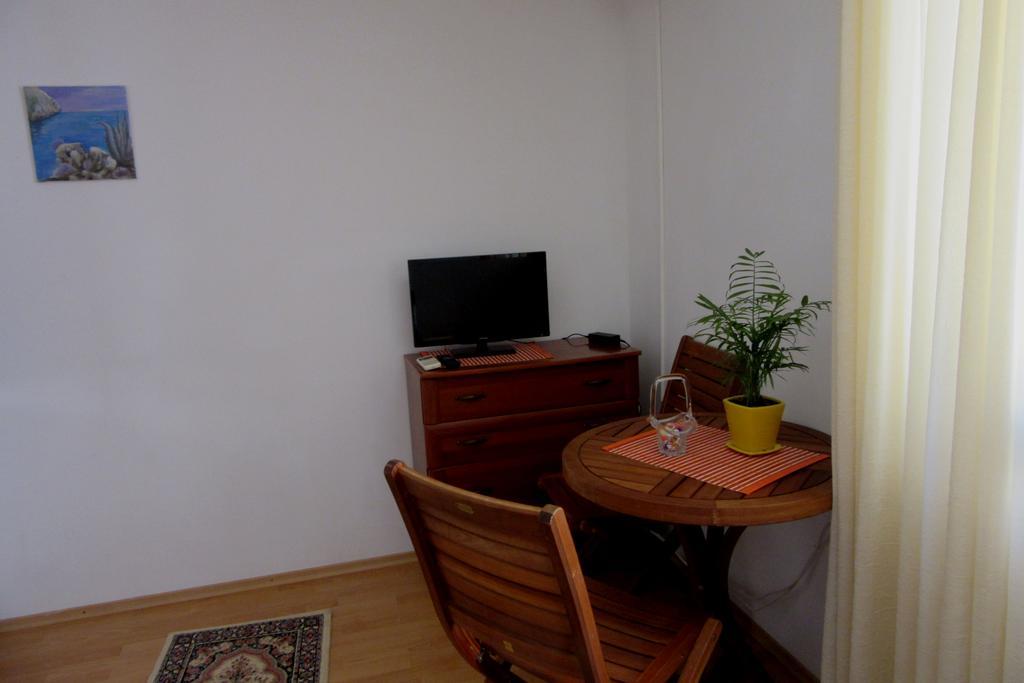 Dobra Apartments Трогир Экстерьер фото